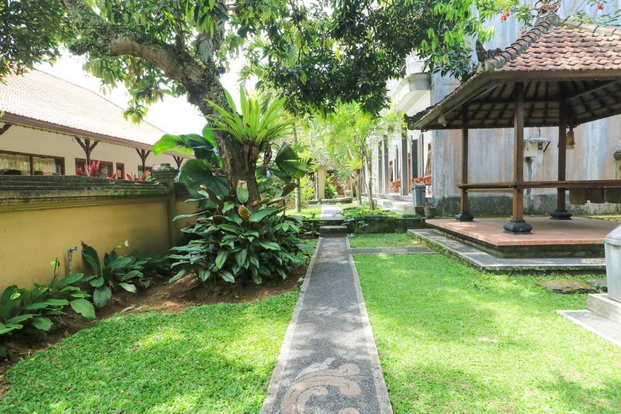 Gianyar Hotel Экстерьер фото